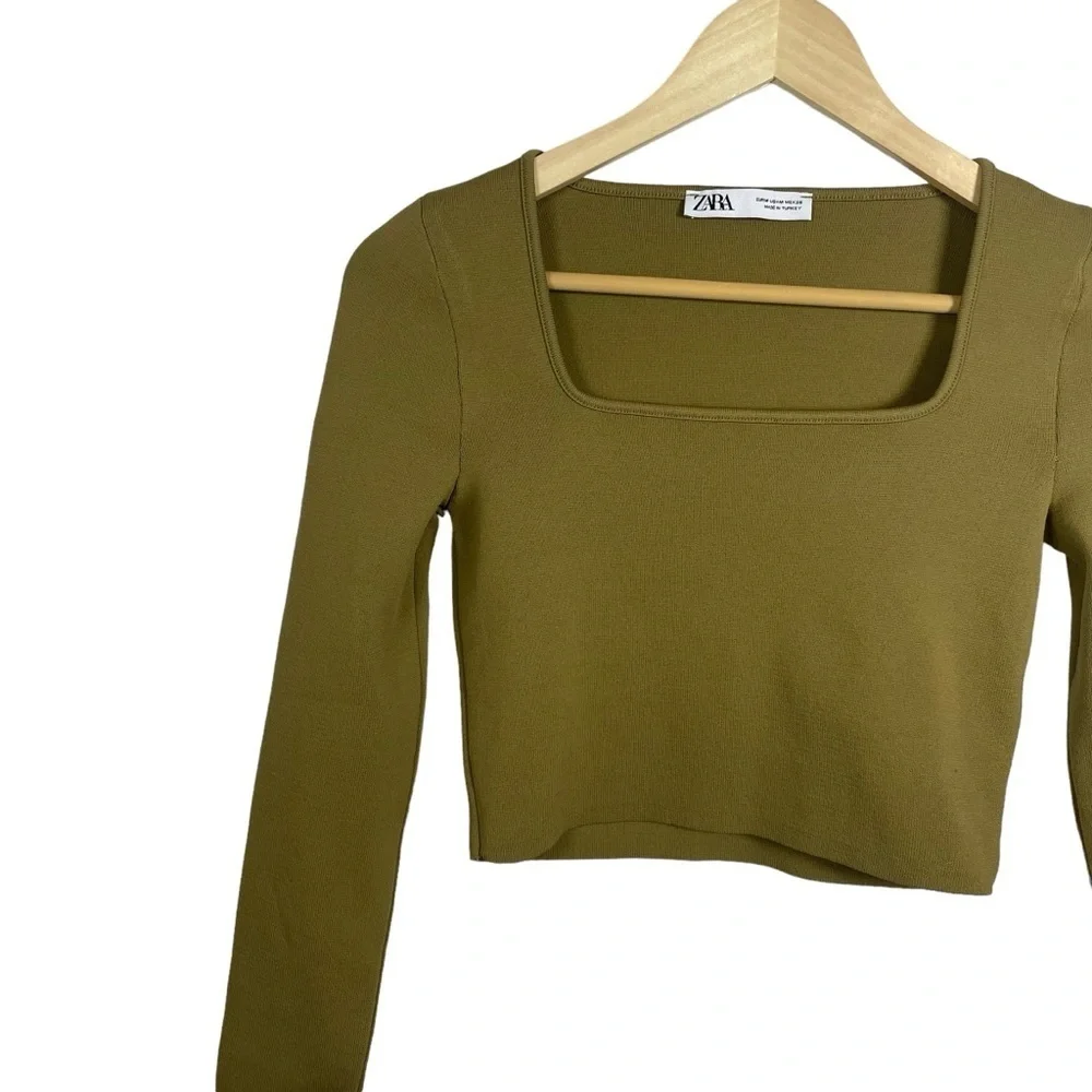 Zara Women’s Knit Square Neck Long Sleeve Crop Top in Olive Green Size M